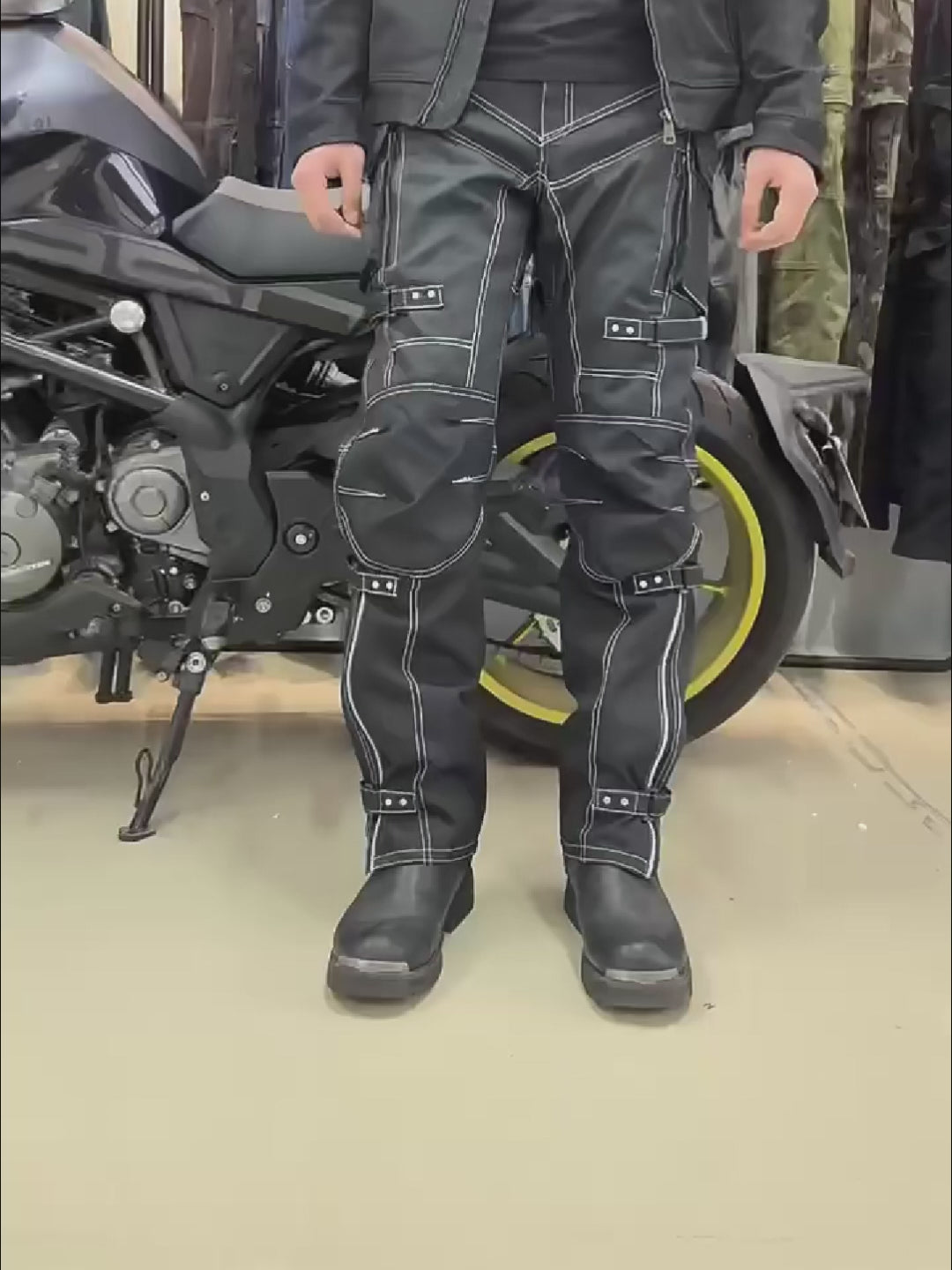 Men's Multi-Pocket Waterproof Shockproof Motorcycle Pants